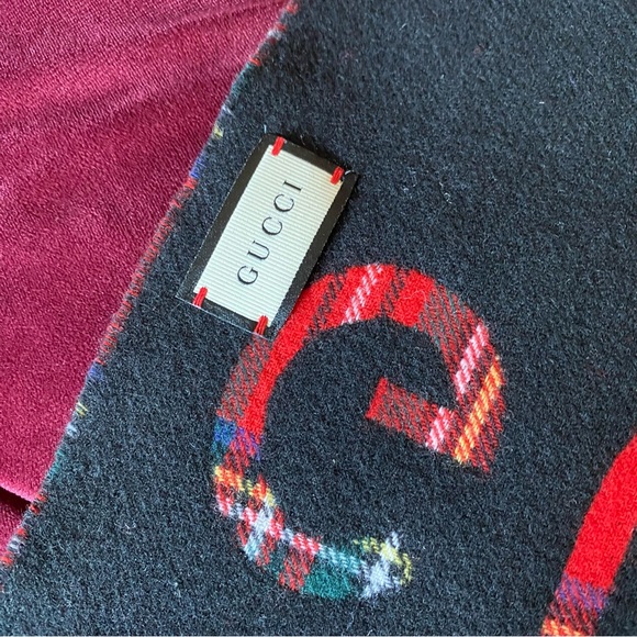 SOLD - Gucci - Logo Red Tartan Plaid Wool Cashmere Blend Scarf - Picture 3 of 4
